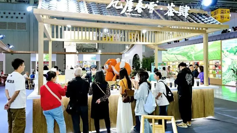 深山好茶破圈记:“瓦屋春雪”按杯卖,东坡诗文杯装新茶饮
