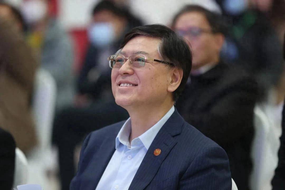 暴增1600亿，联想闷声发大财