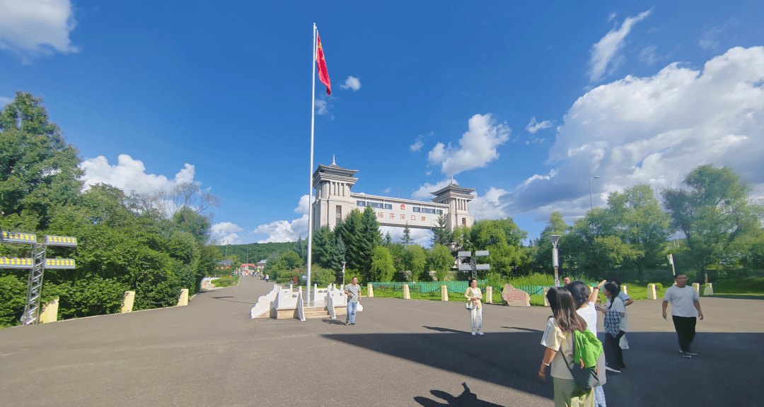 【龙头新闻】避暑胜地绥芬河 清凉气候引客来