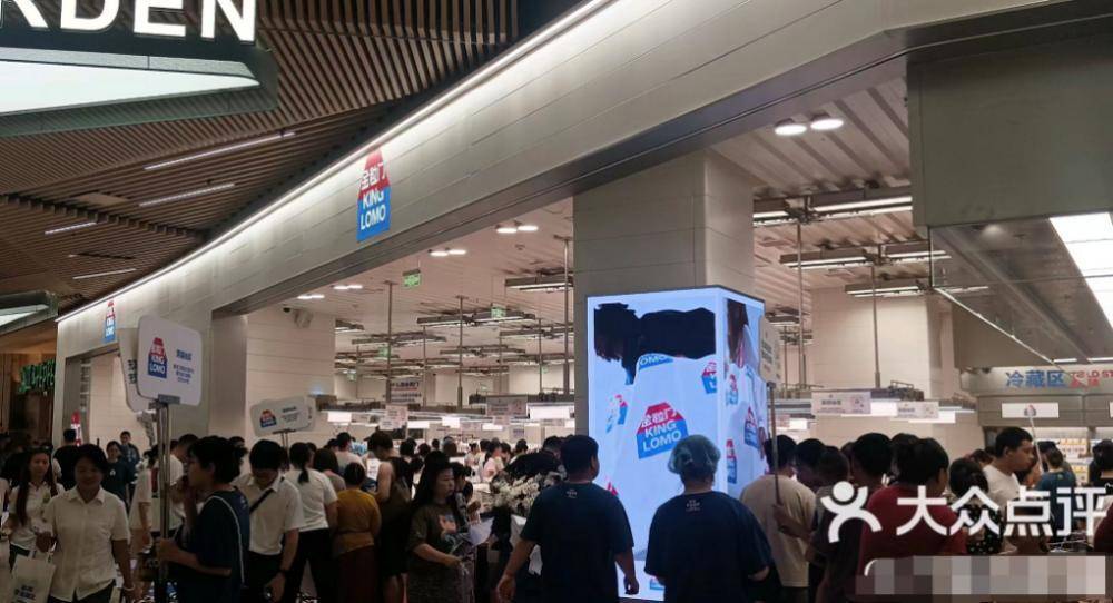 门店月销超600万，赵一鸣、绝味都在抢，新鲜零食是风口还是泡沫？