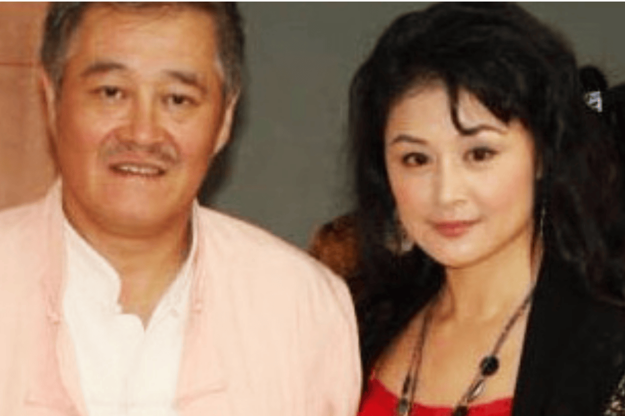 两性关系：45岁后，女人不怕你动手动脚，就怕你动这3样！