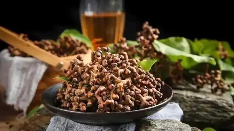 ：秋天吃拐枣好处多食用须知与禁忌全解析