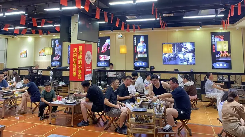 淄博烧烤凭啥成本地饮食文化名片？看这些门店的共性亮点就懂
