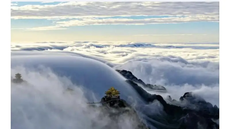 河南老君山“月薪6万招云海观察员” 景区负责人：不拍云海时可下山