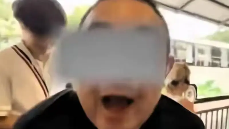 北京导游辱骂游客后续：拘留只是开始，还要面临多重处罚 饭碗难保