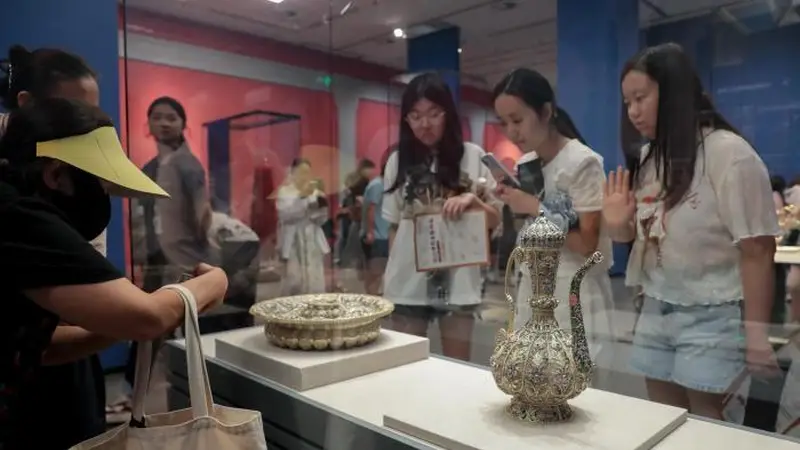 湖北省博物馆未来三年将推出五十余场精品展览，深化荆楚文化传播